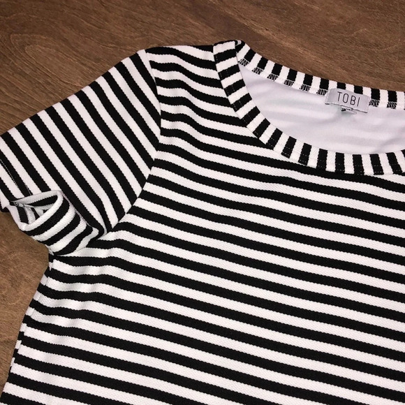 TOBI size xsmall black & white shift dress - Picture 2 of 7